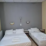 Le Milan Hotel Lurdy