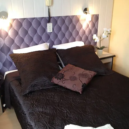 Le Milan Hotel Lurdy